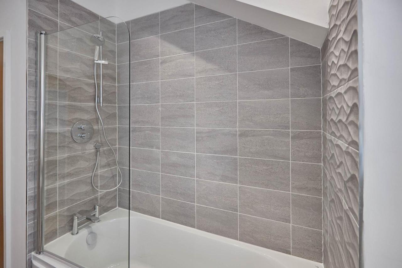 Host & - Skyline Apartamento Whitby